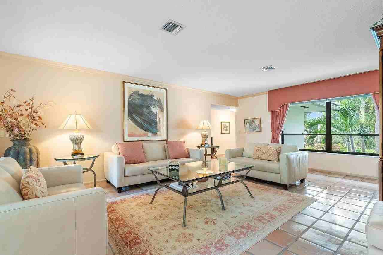 3843 Quail Ridge Dr N - Photo 3 of 40