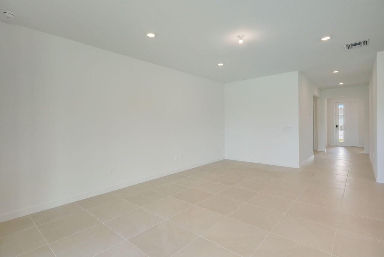 5946 Se Skyblue Cir - Photo 5 of 25