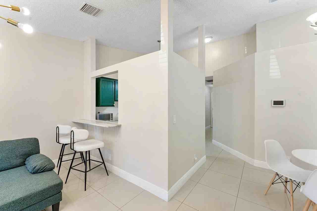 3648 Nw 83rd Ln - Photo 7 of 31