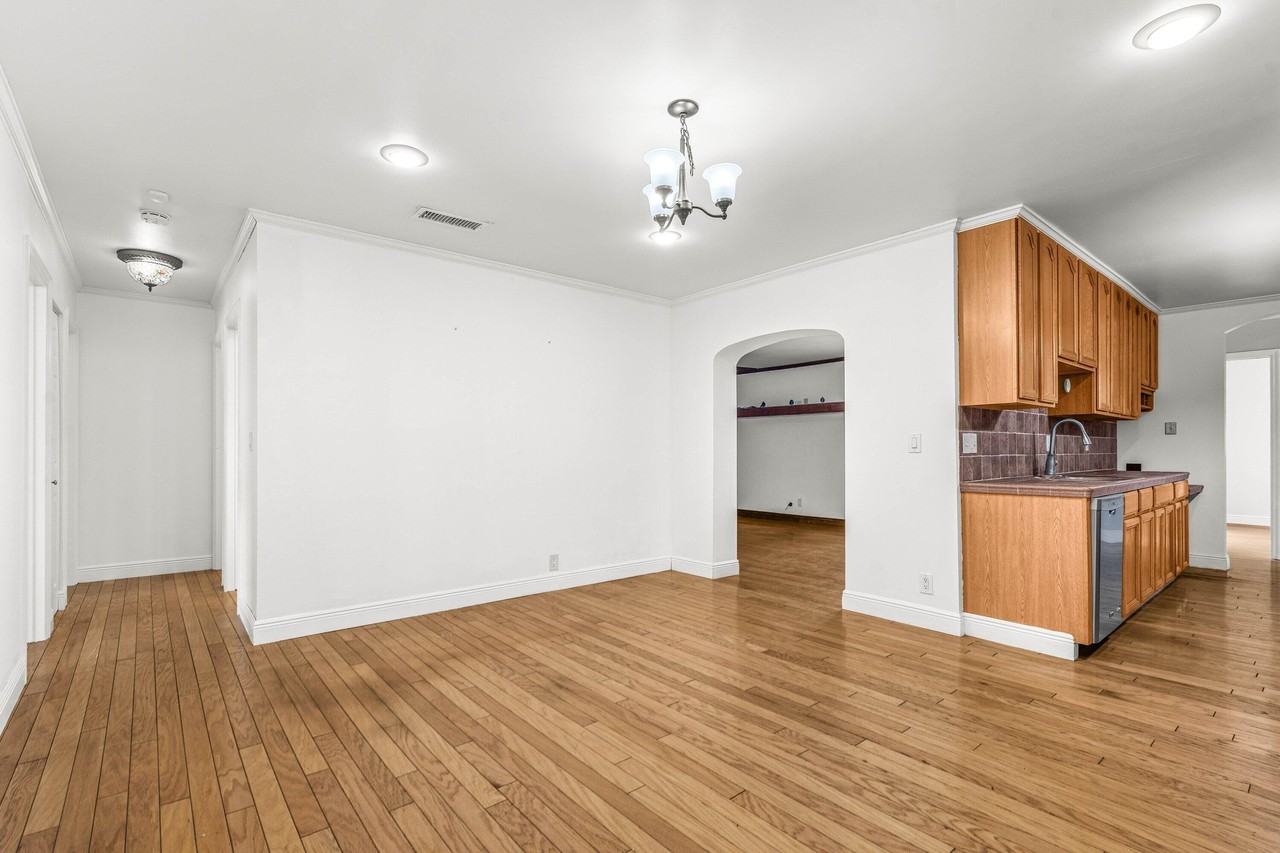 1775 Sw 8th St - Photo 7 of 24