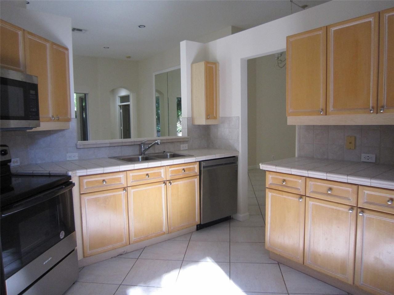 4173 Imperial Club Ln - Photo 7 of 21