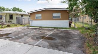630 Nw 15th Ter #1-2 - Photo 1 of 1