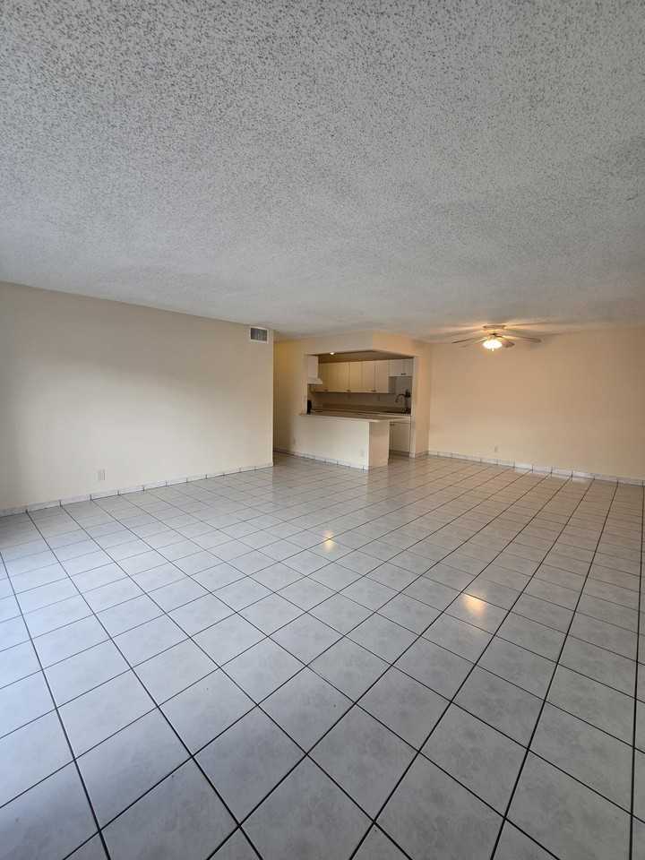 11604 Nw 29th Ct #2C - Photo 2 of 13