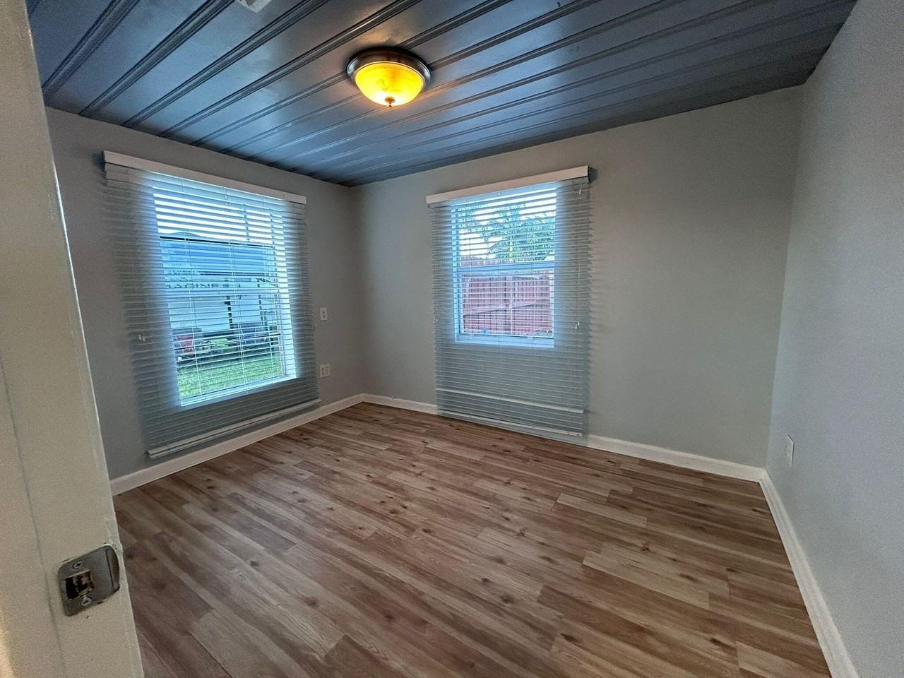 3901 Lakewood Rd #A - Photo 7 of 11
