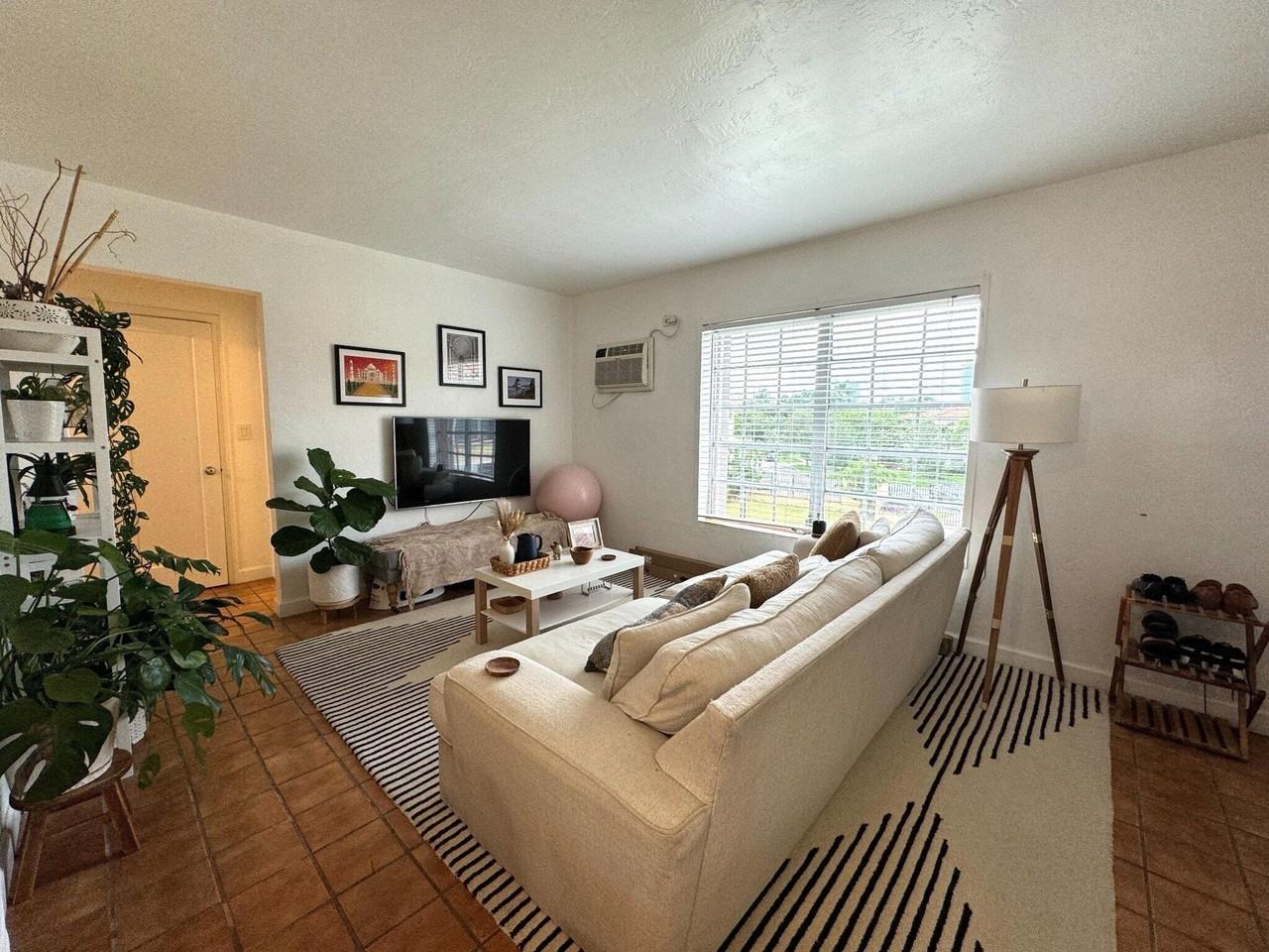 661 Sw 11th St #23W - Photo 2 of 8