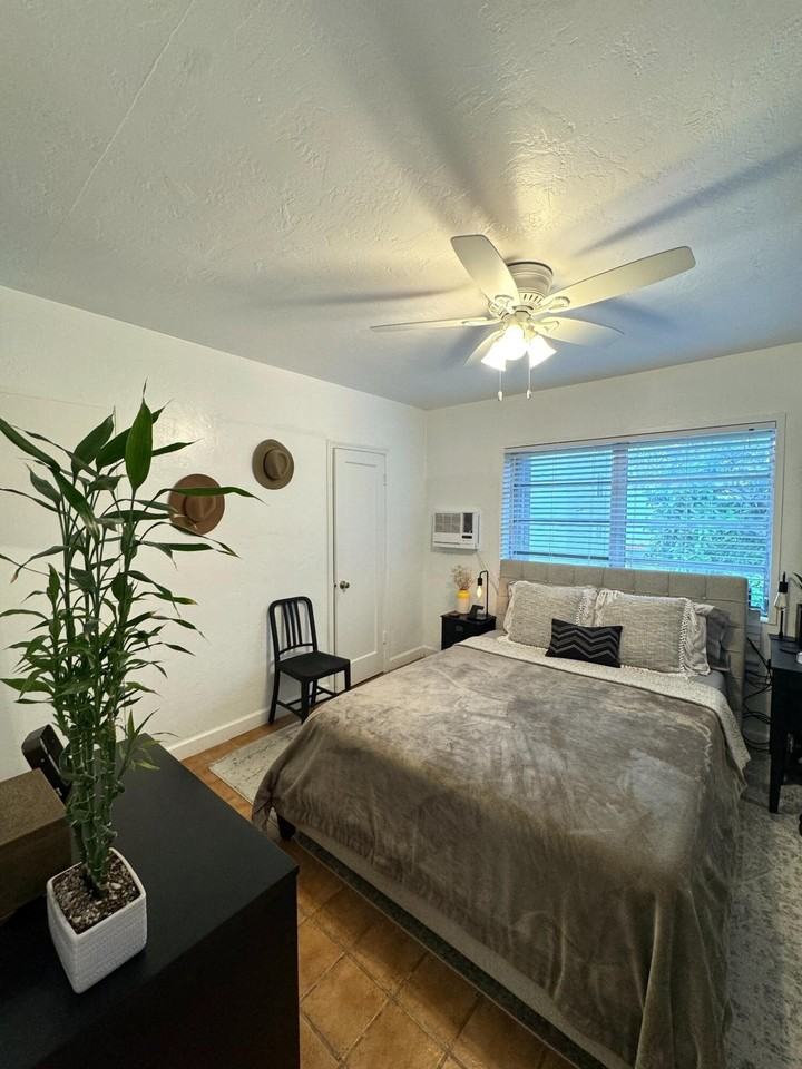661 Sw 11th St #23W - Photo 6 of 8