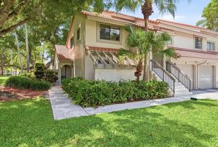 5530 Coach House Cir - Photo 1 of 1