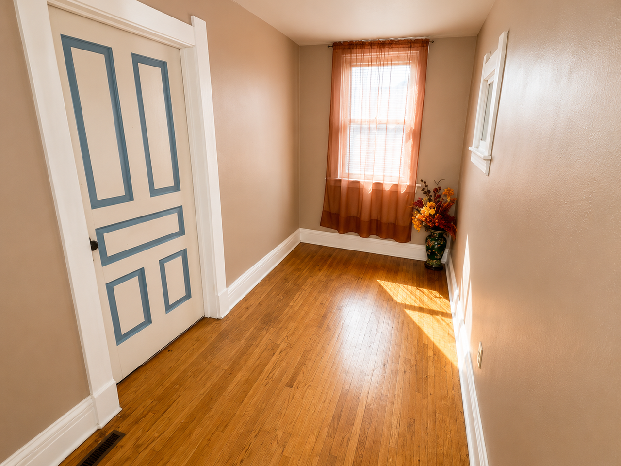 245 Plymouth St - Photo 6 of 11