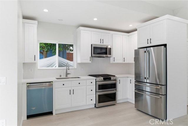 12400 Cumpston St - Photo 2 of 8