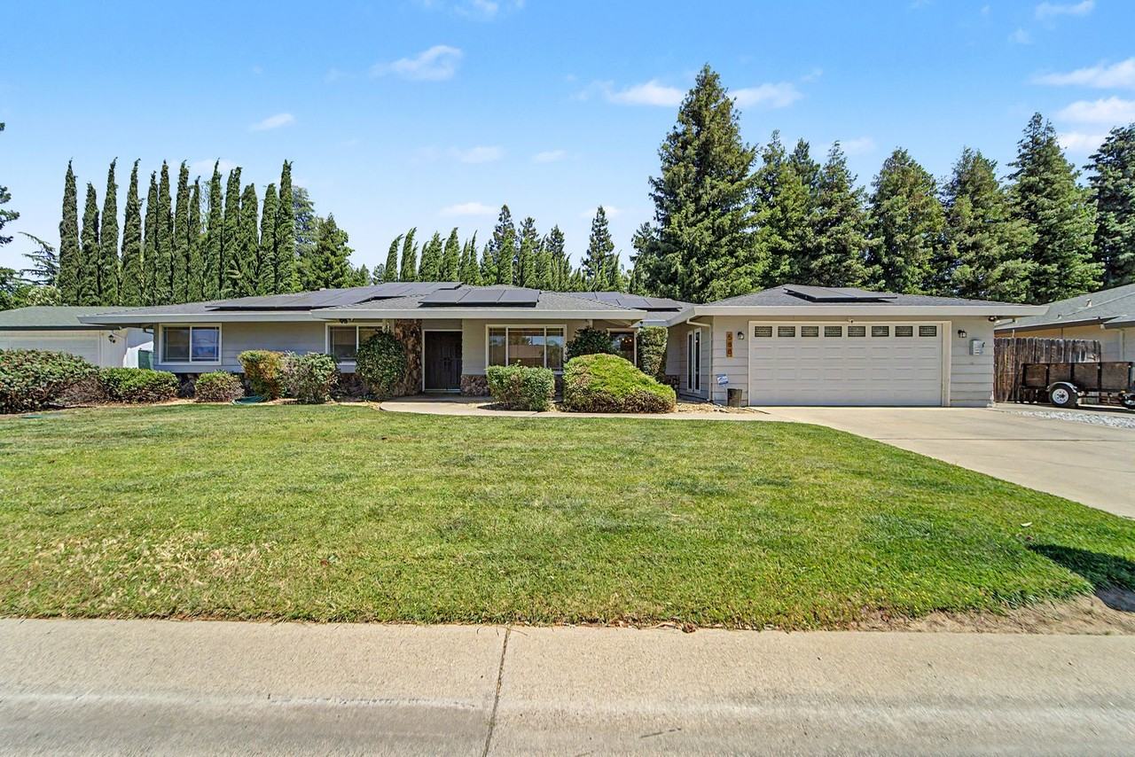 588 Manzanita Way - Photo 2 of 21