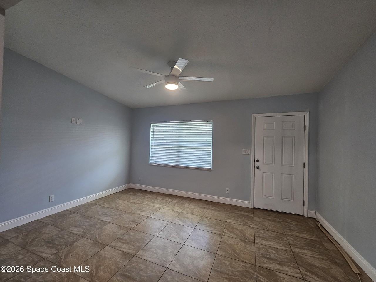 135 Roosevelt Ave #135A - Photo 4 of 22