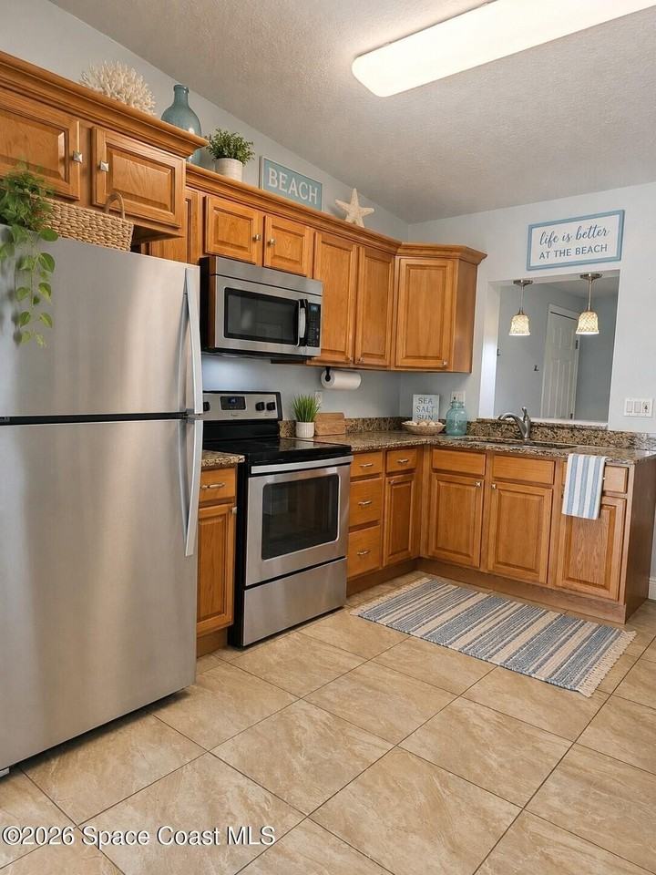 135 Roosevelt Ave #135A - Photo 7 of 22