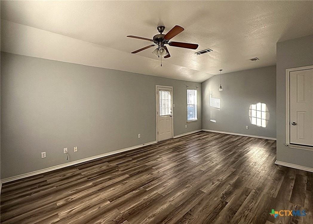 2710 Ashley Dr #2712 - Photo 2 of 10