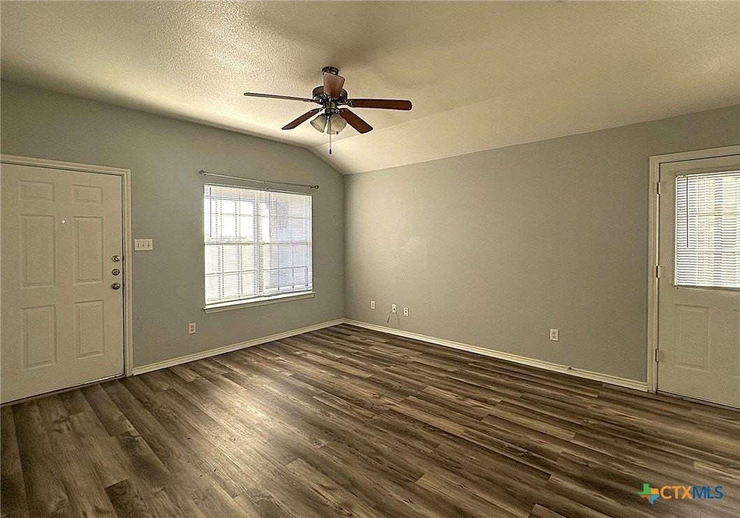 2710 Ashley Dr #2712 - Photo 4 of 10