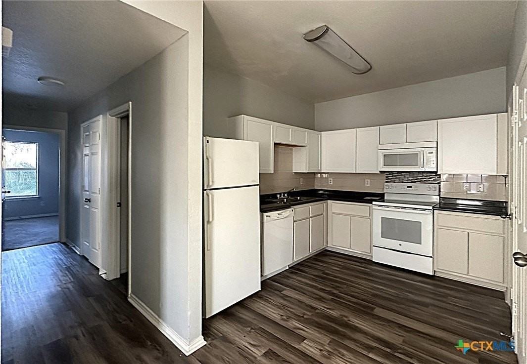 2710 Ashley Dr #2712 - Photo 5 of 10