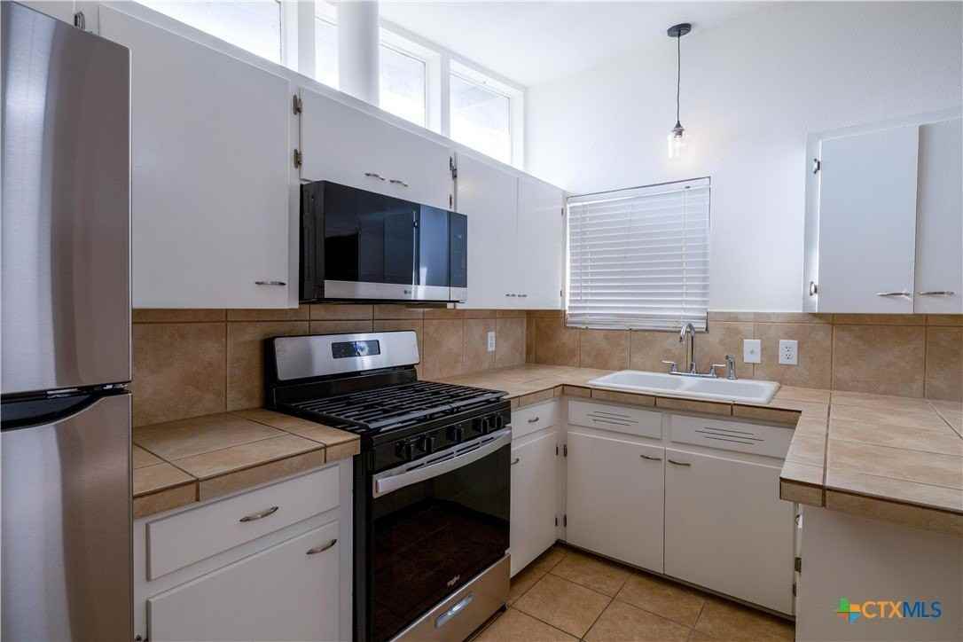 4304 Scottsdale Rd - Photo 6 of 21