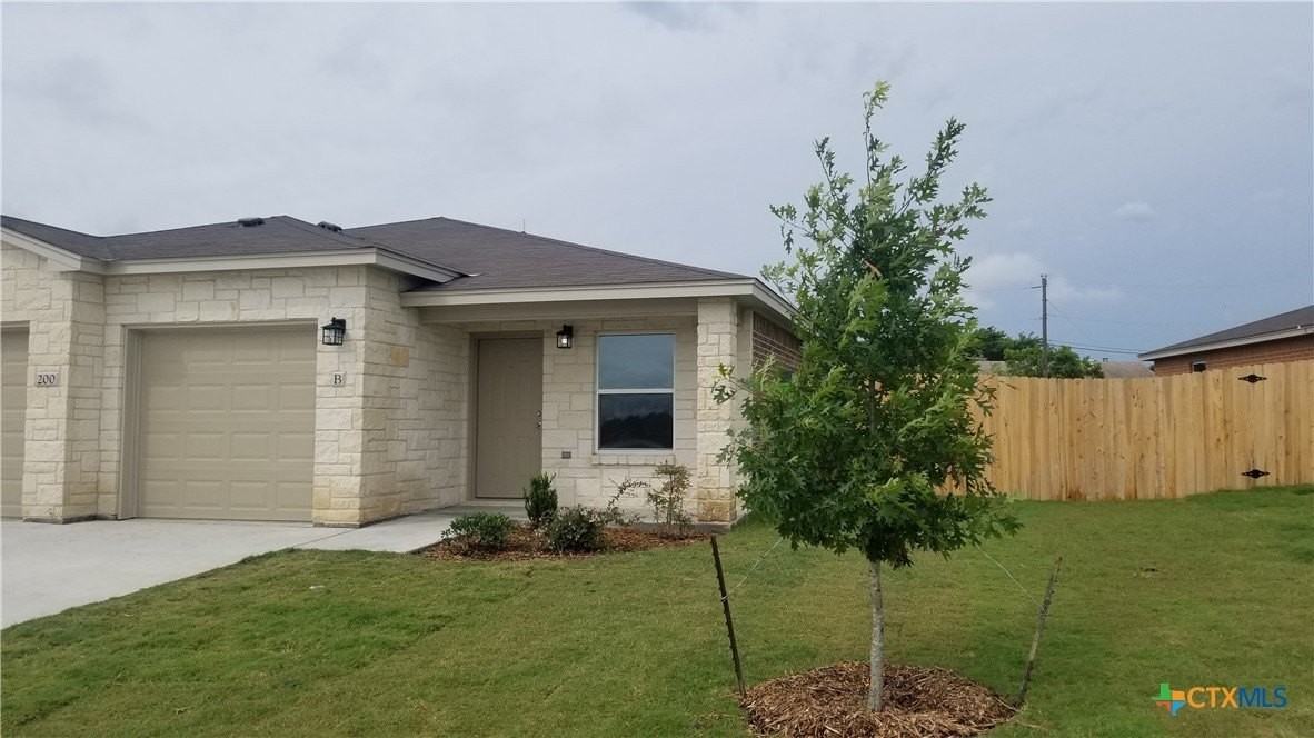 200 Lowes Blvd #B - Photo 3 of 37