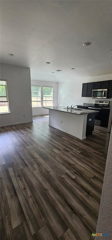 2513 Rollett Dr - Photo 2 of 6