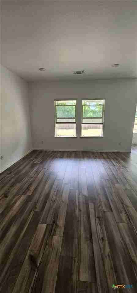 2513 Rollett Dr - Photo 4 of 6