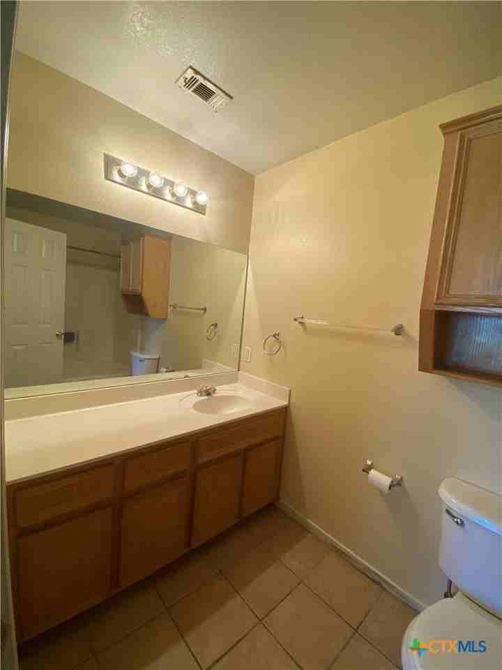 5107 Daybreak Dr #B - Photo 7 of 18