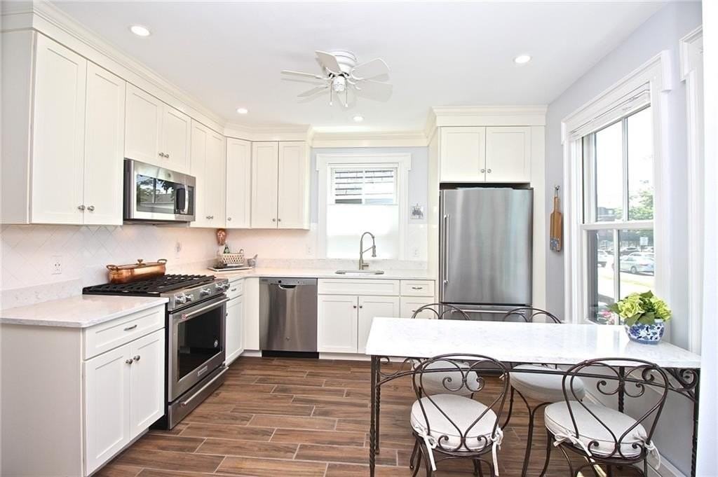 105 John St - Photo 6 of 21