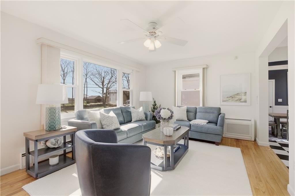 415 Wapping Rd - Photo 7 of 43
