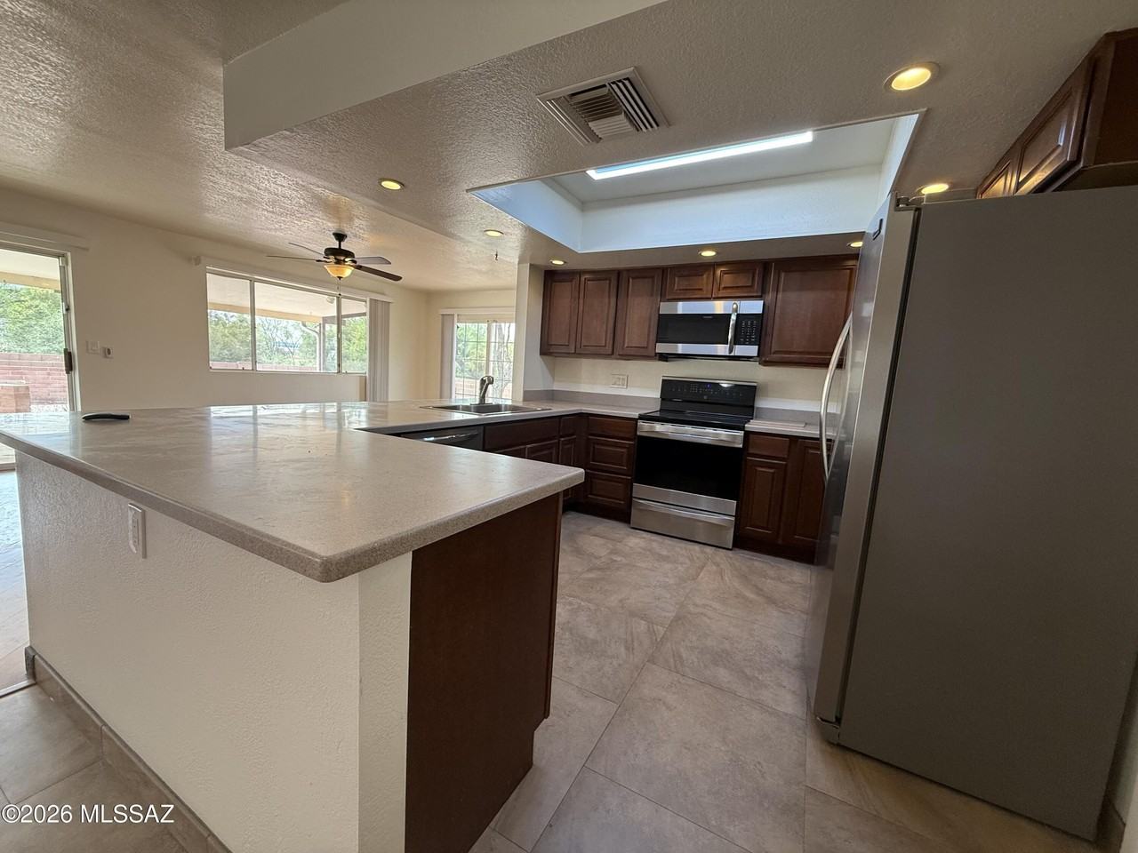 625 N Brown Ave - Photo 6 of 31