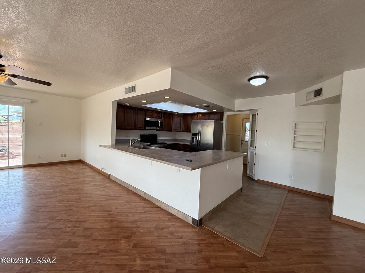 625 N Brown Ave - Photo 7 of 31