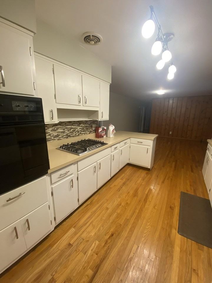 1504 Sunset Ln - Photo 6 of 22