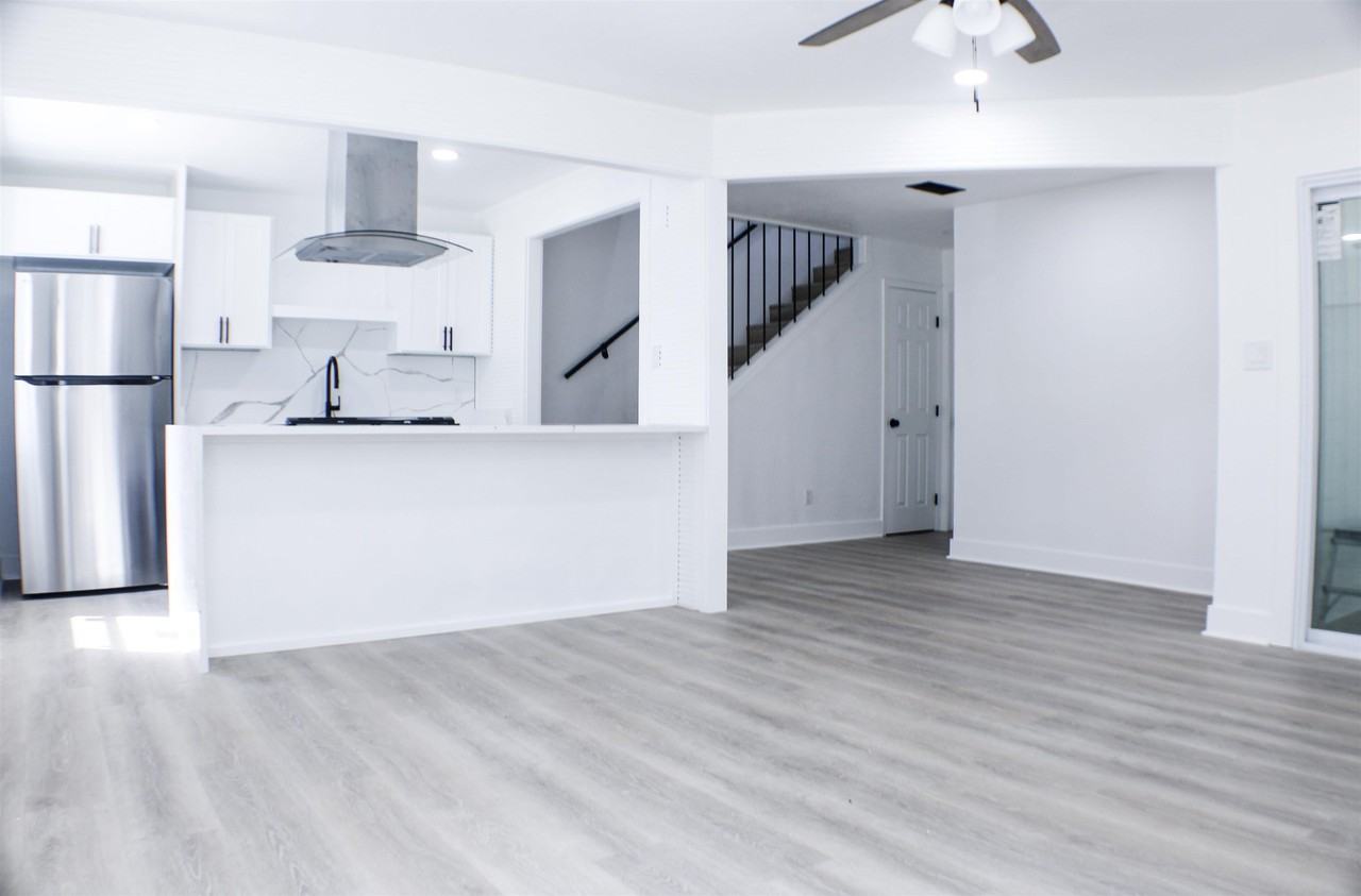 4176 Brewster Rd #B - Photo 2 of 16