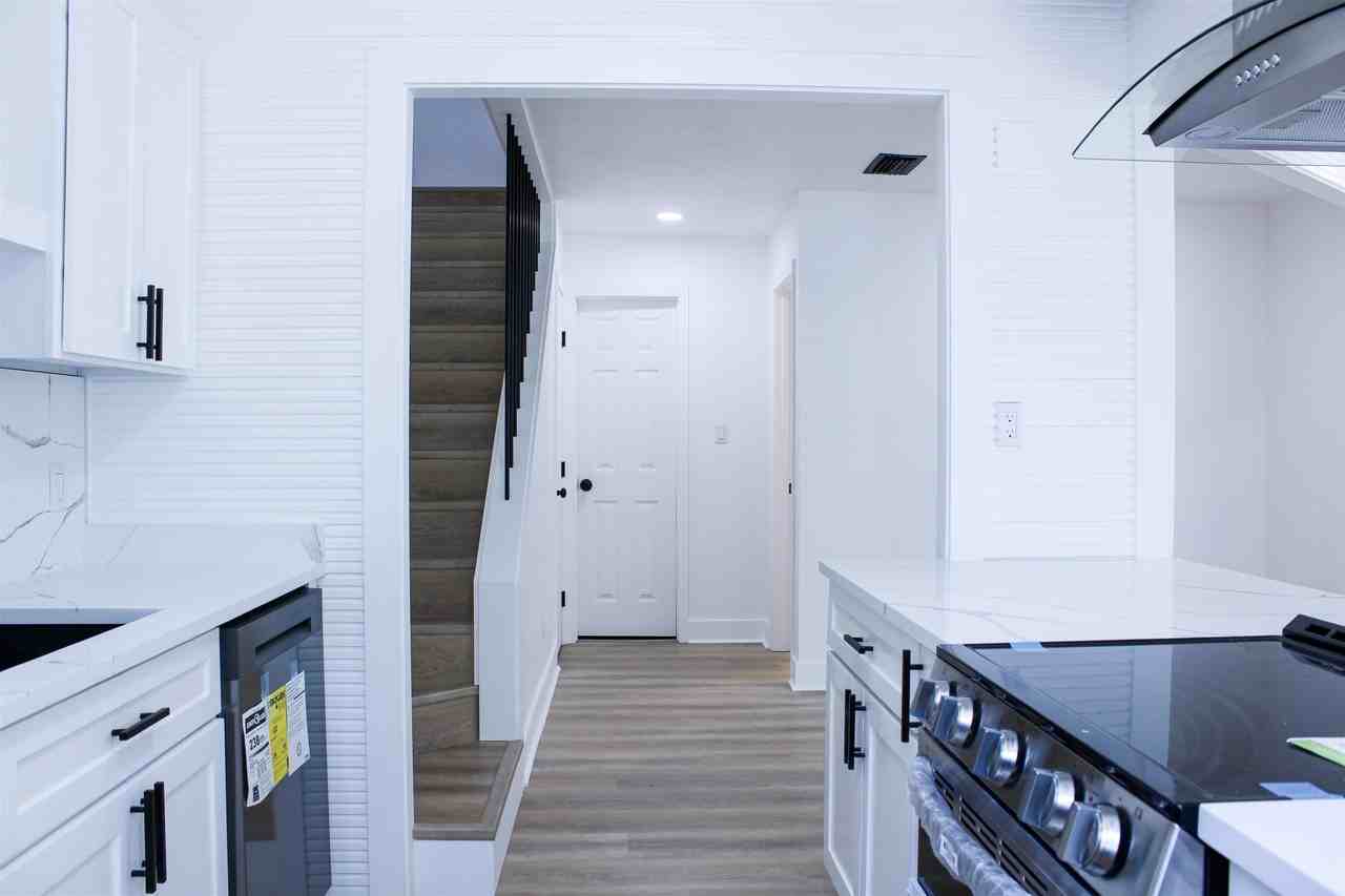 4176 Brewster Rd #B - Photo 6 of 16