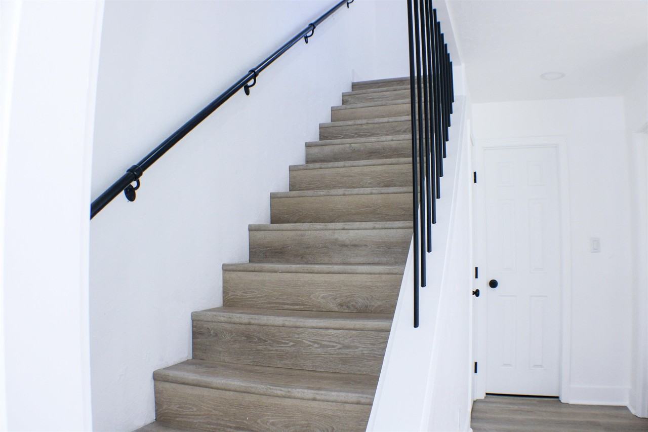 4176 Brewster Rd #B - Photo 7 of 16