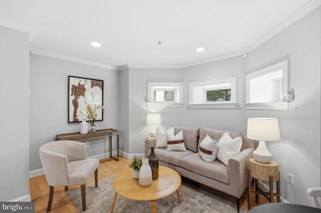 1740 18th St Nw #T2 - Photo 5 of 11