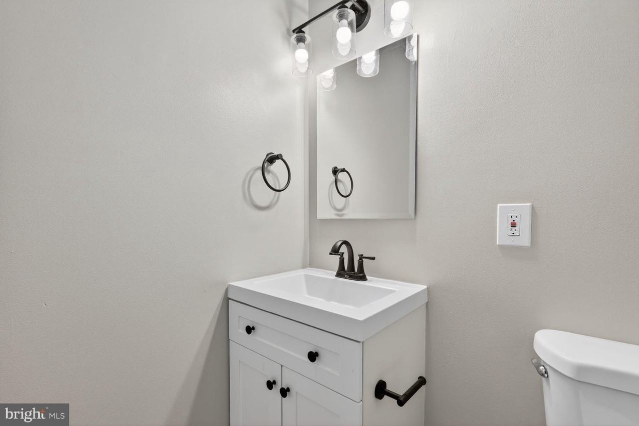 1008 Rittenhouse St Nw #15 - Photo 7 of 39