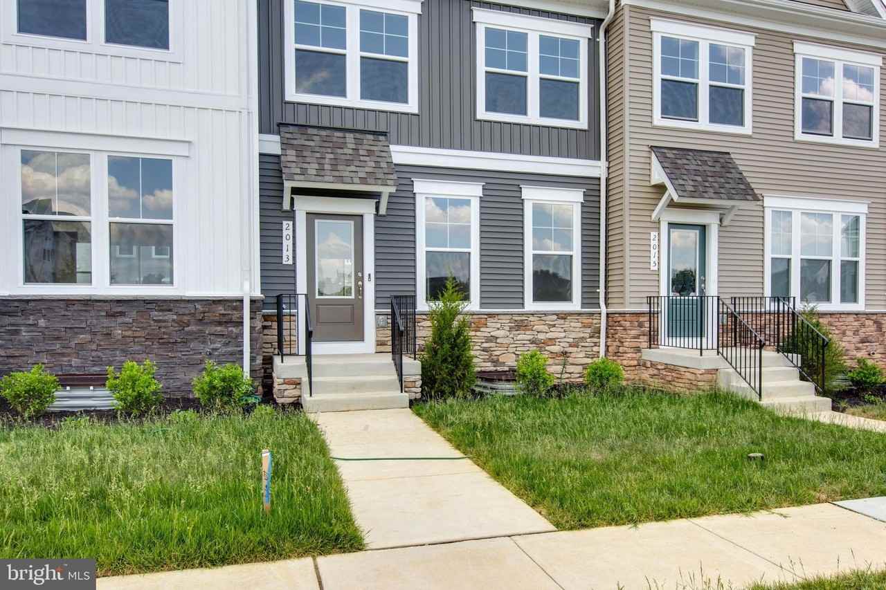 2013 Twisted Oak Pl - Photo 4 of 46