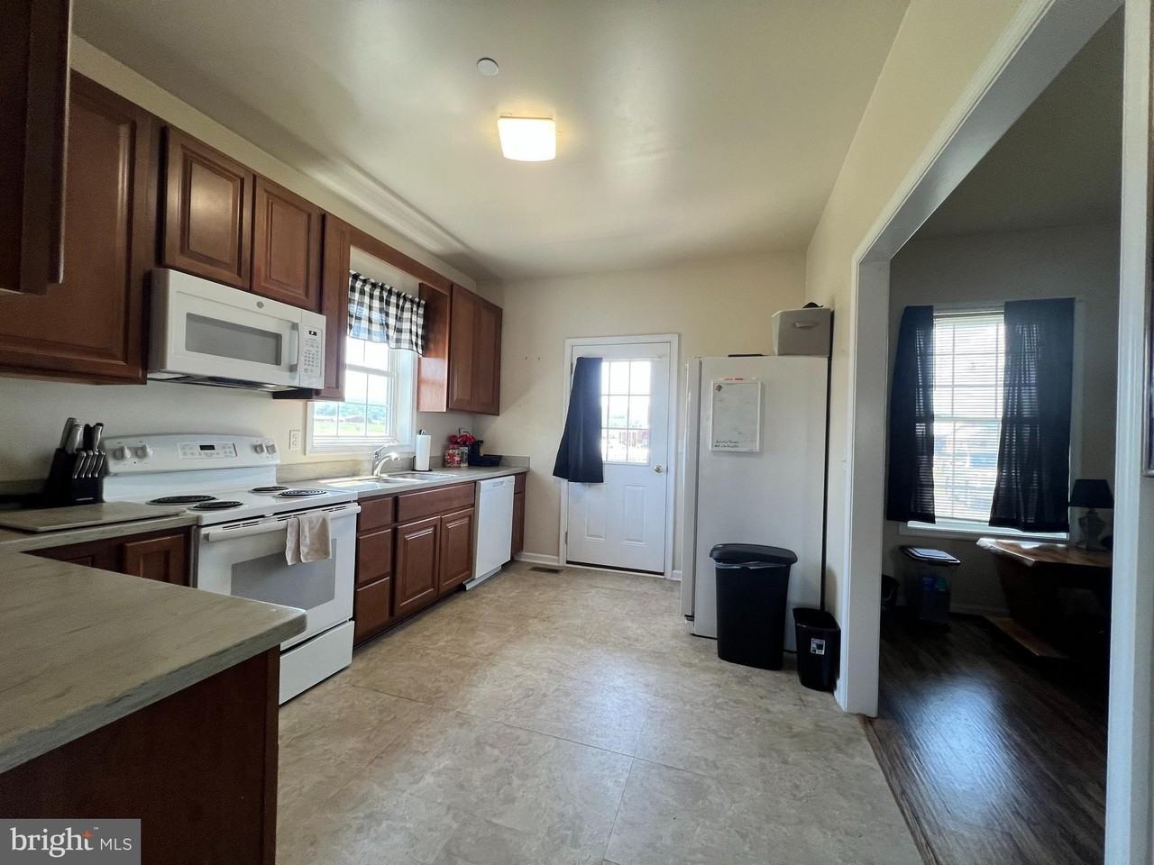 4337- A CAP STINE Road - Photo 4 of 21