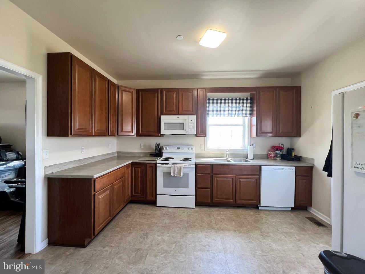 4337- A CAP STINE Road - Photo 5 of 21