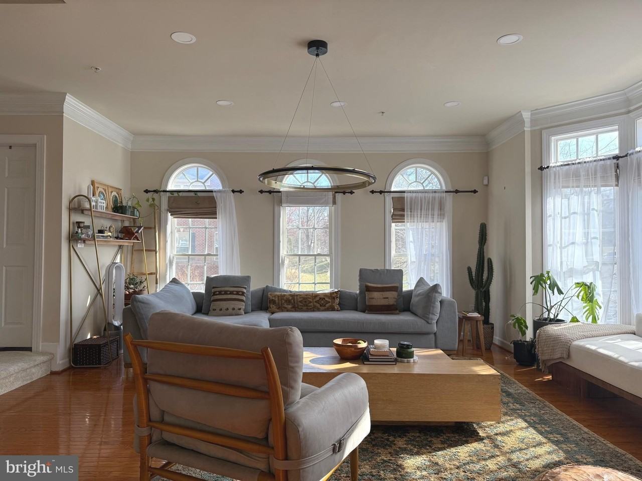 1600 Regent Manor Ct - Photo 4 of 22