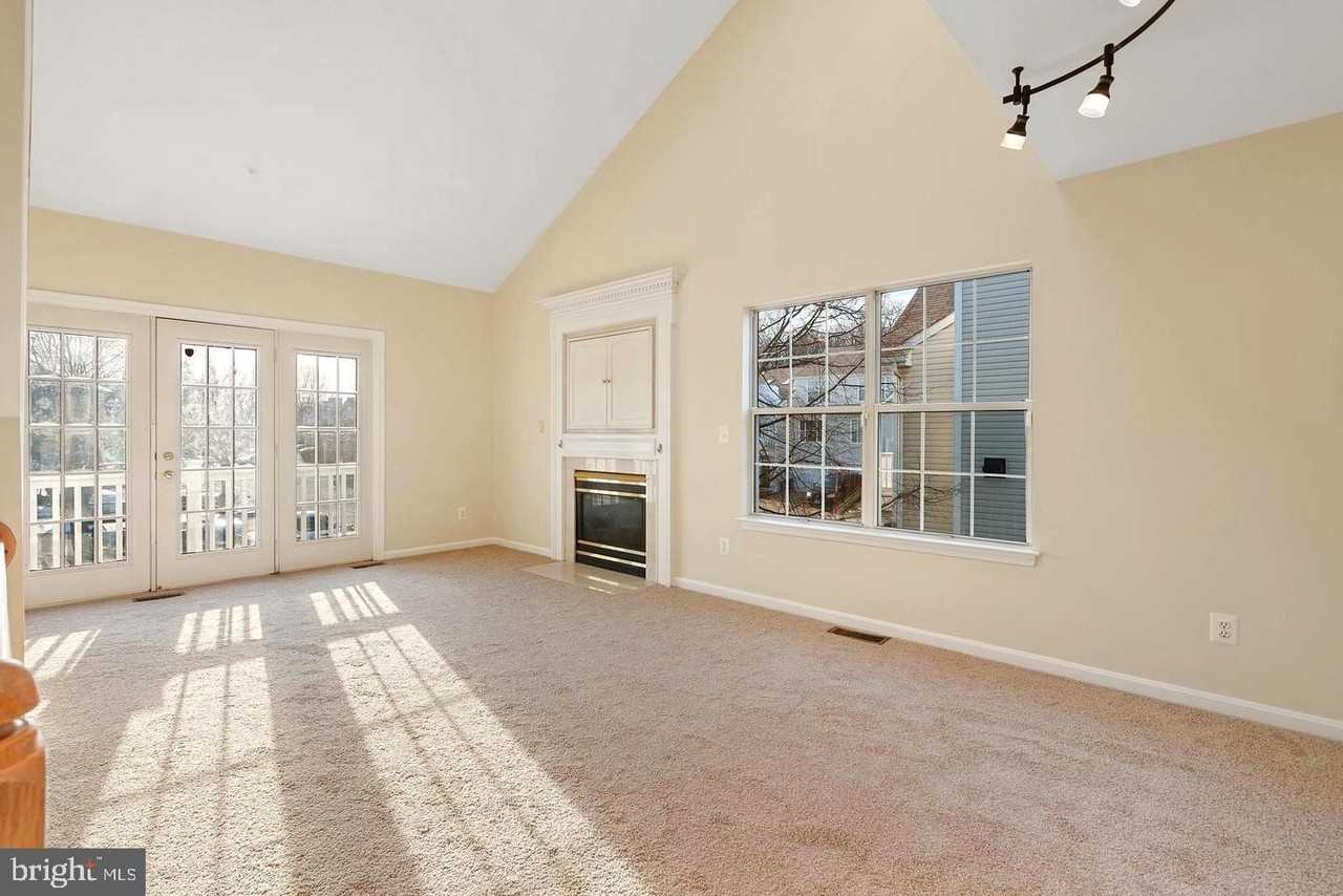 3937 Ettrick Ct - Photo 4 of 25