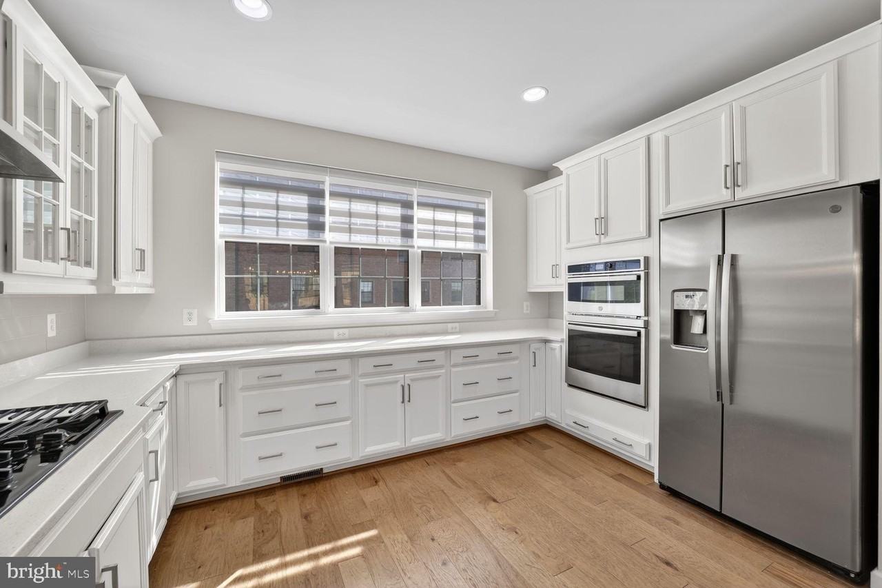620 Halsey Way - Photo 7 of 25
