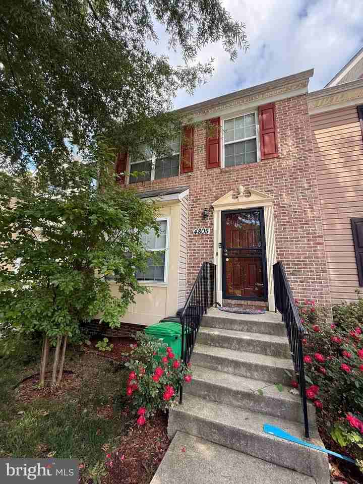4805 Springmaid Ln - Photo 6 of 26