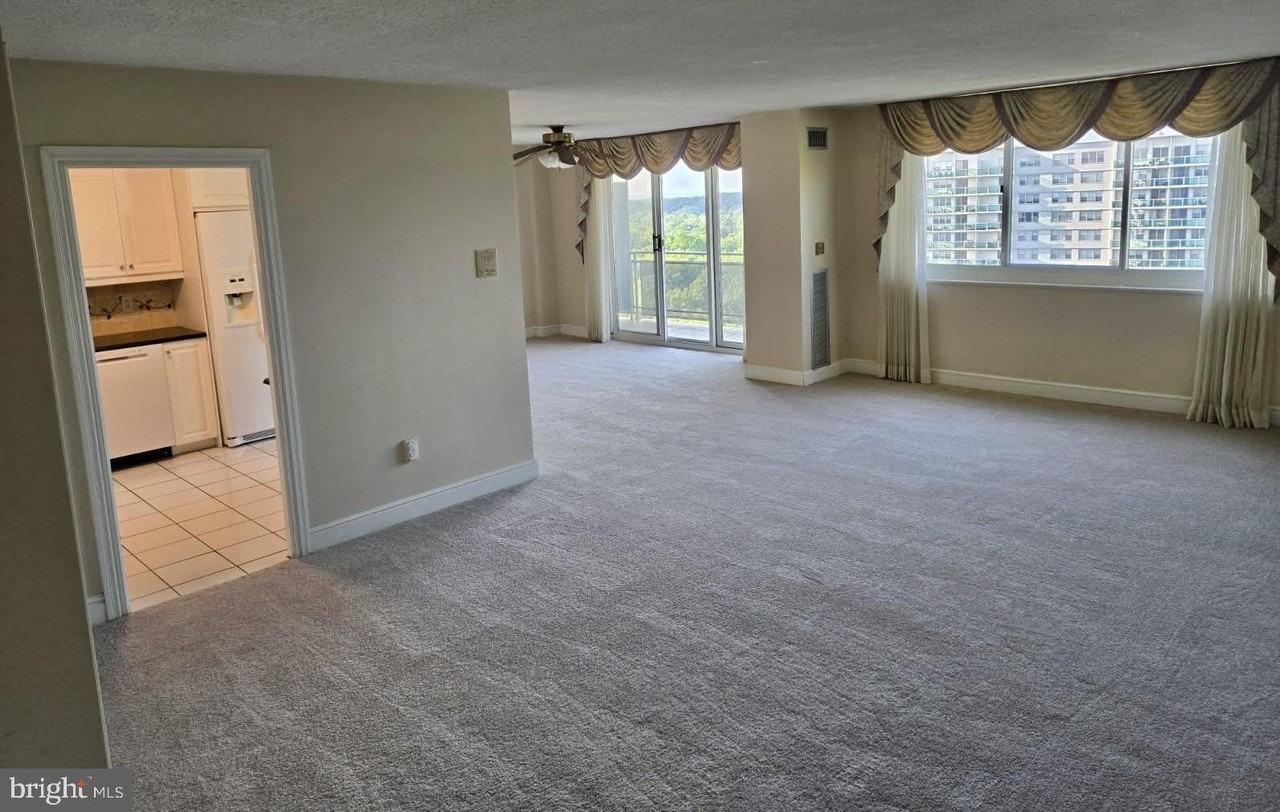 1840 Frontage Rd #1601 - Photo 4 of 17