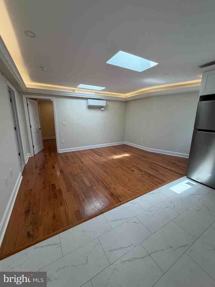 693 Haddon Ave ## C3 - Photo 2 of 6