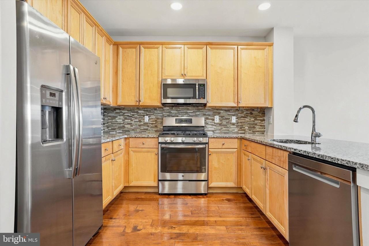 121-B Hagen Dr - Photo 4 of 20