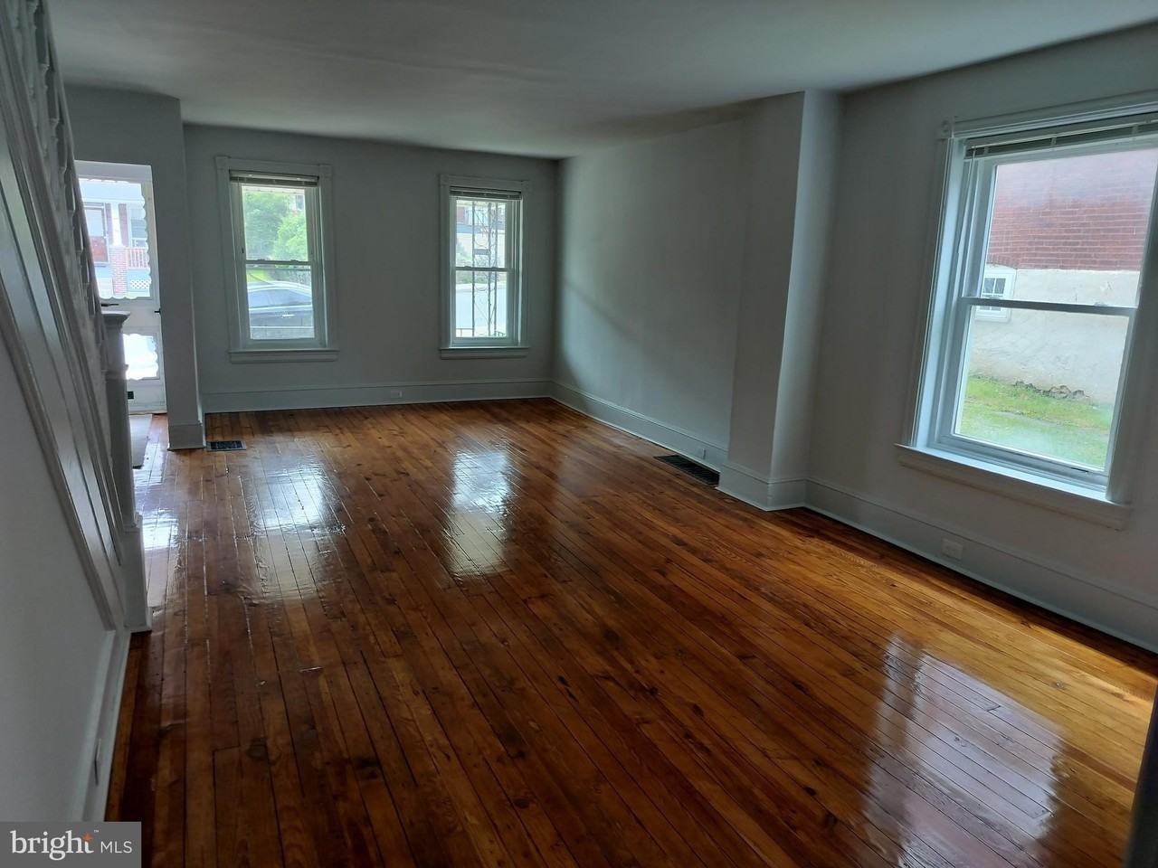 136 S 4th Ave - Photo 3 of 13