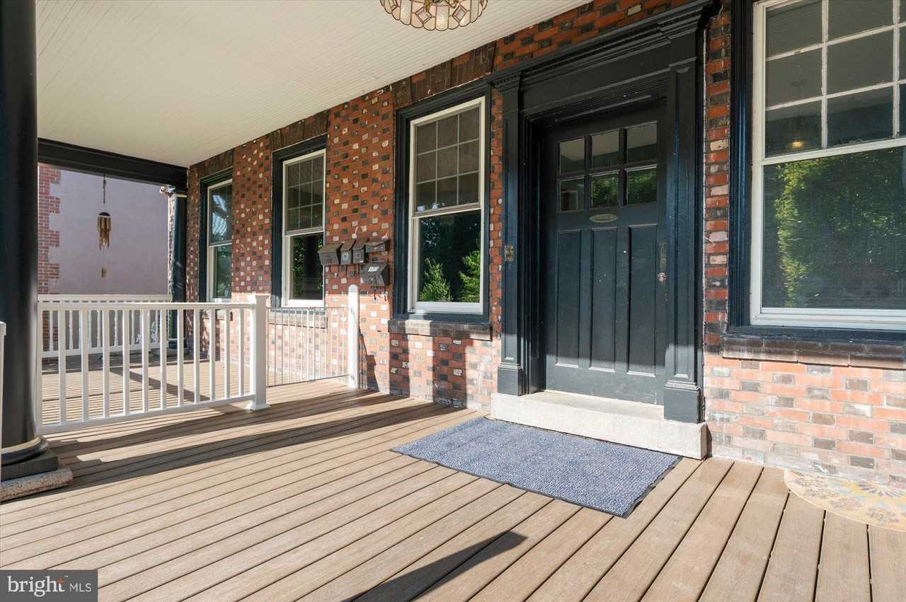 724 Main St #3 - Photo 2 of 13
