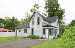 featured image of 1096 Wood St
