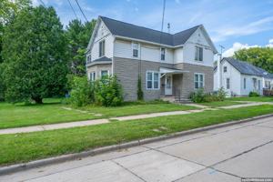 featured image of 1111 Oviatt St