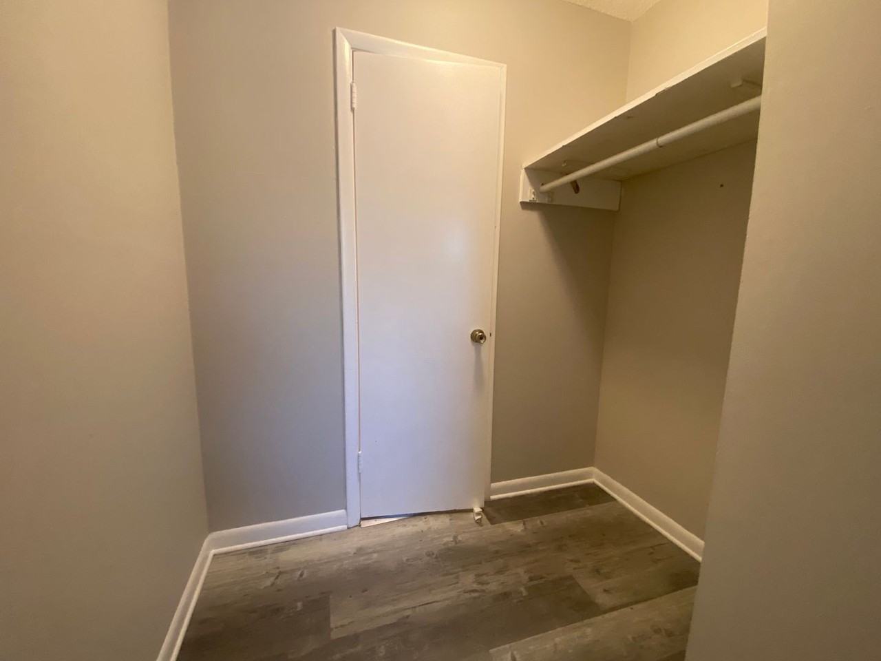 323 Forest Park Rd 1-14 #1-14 - Photo 2 of 12