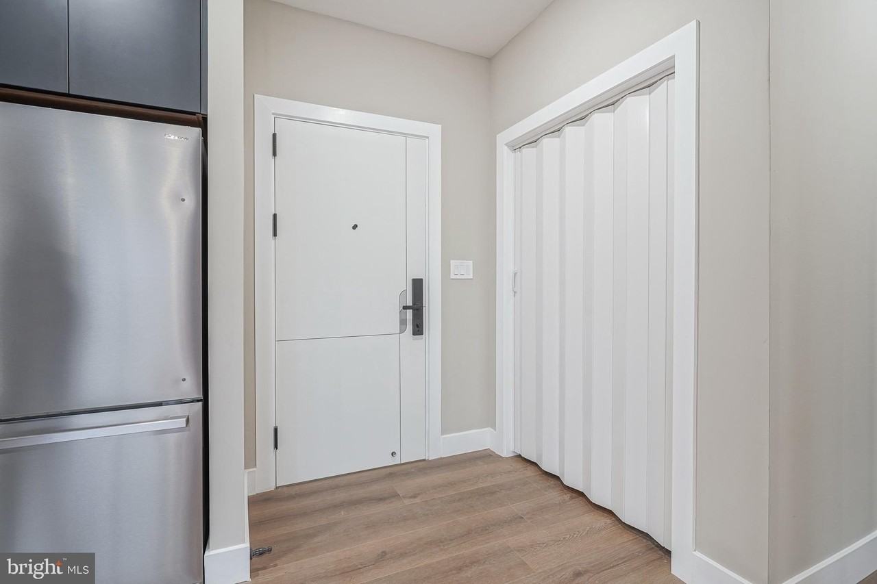 4432 Wingate St #304 - Photo 3 of 32